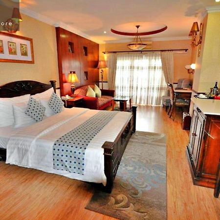 S79 Hoa Huong Duong Hotel Хошимин Экстерьер фото